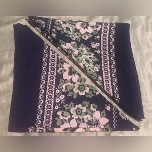 *SOLD*FREE WITH PURCHASE* (2) Floral Navy and White Hankies
